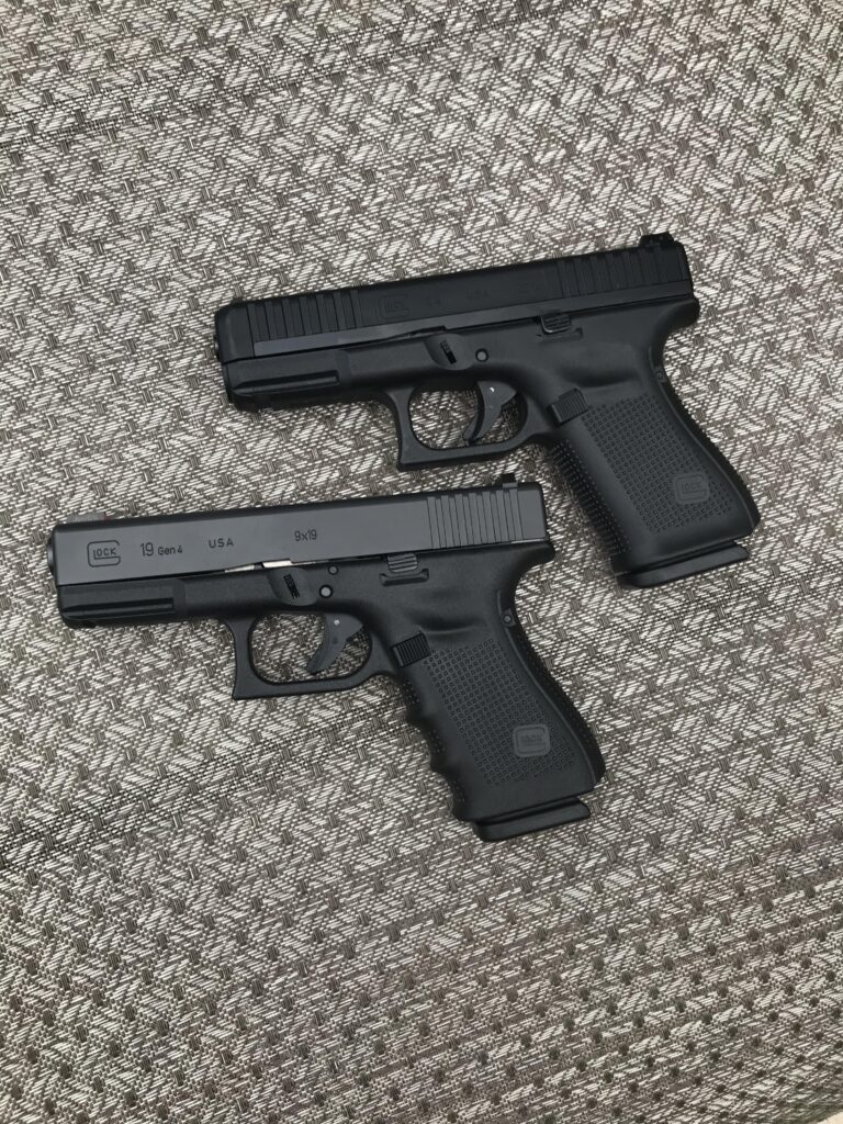 Glock 19 VS Glock 44​