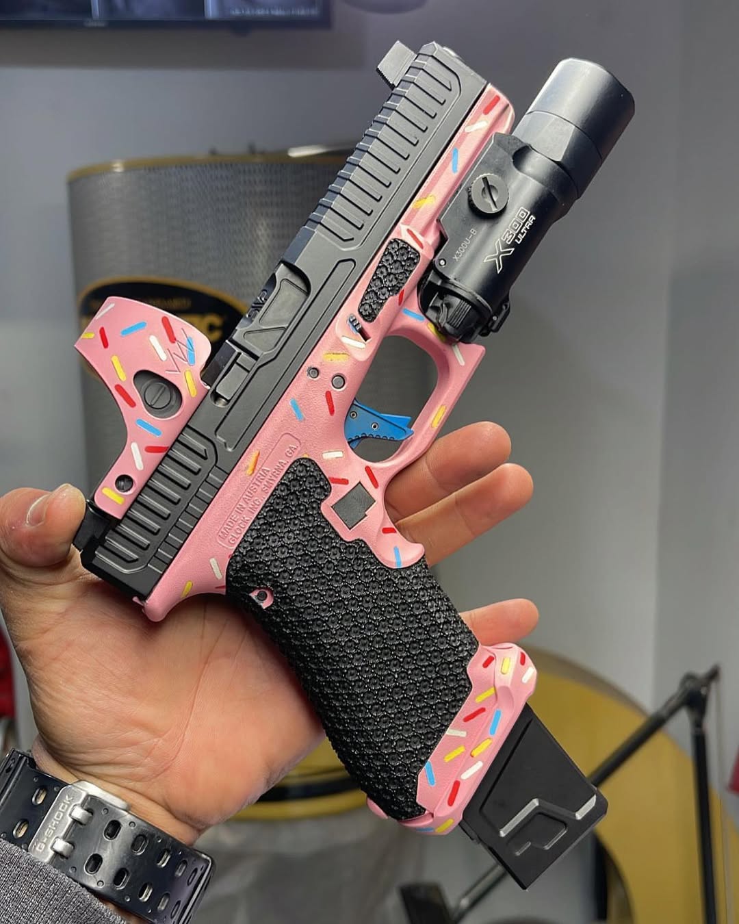 Candy Girl Glock 17 Gen 4 - Image 4