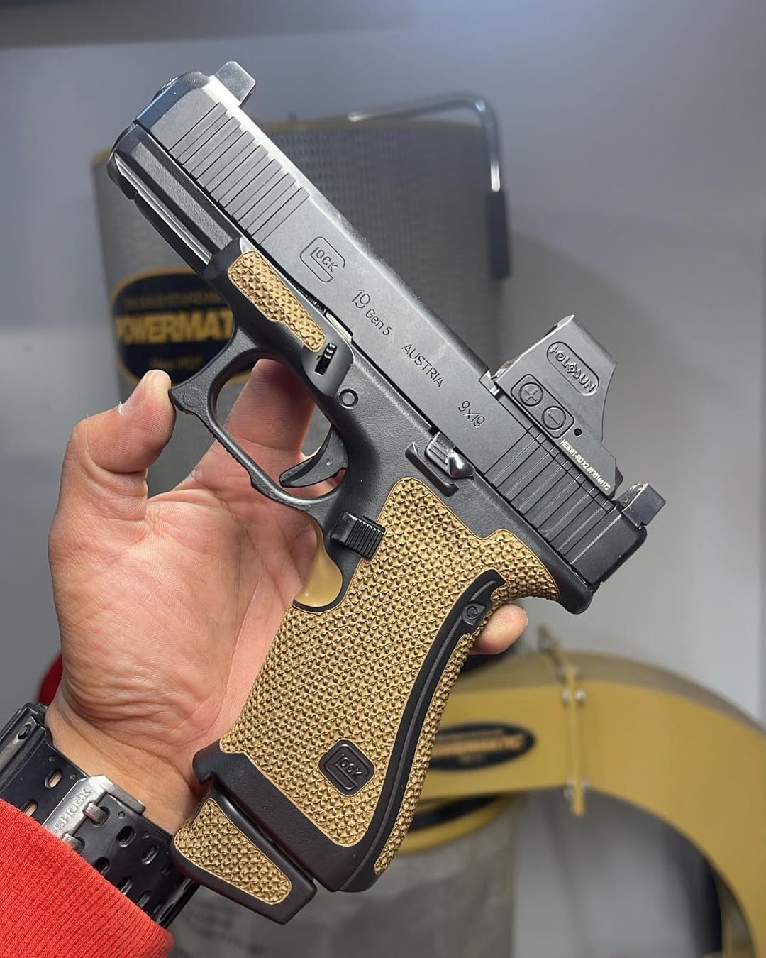 Glock 19 Gen 5 Premium Duty Grade